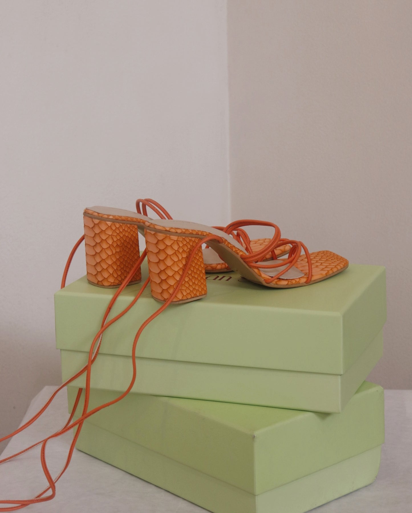 Rectangle Tie-Up Heels