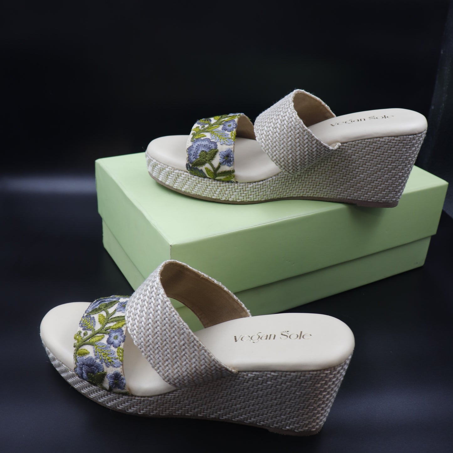 FLORAL TOE PLATFORM
