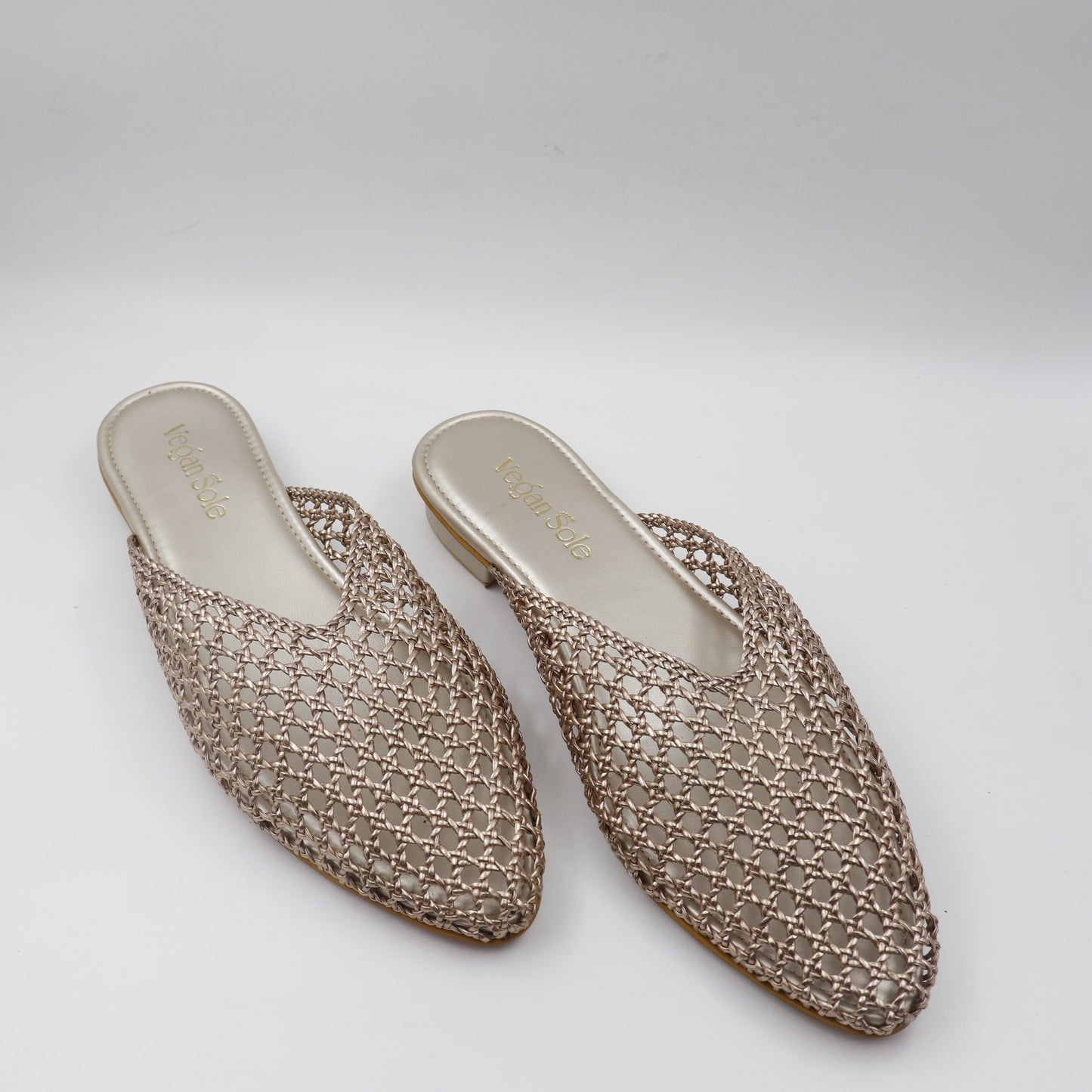 WEAVE FLATS