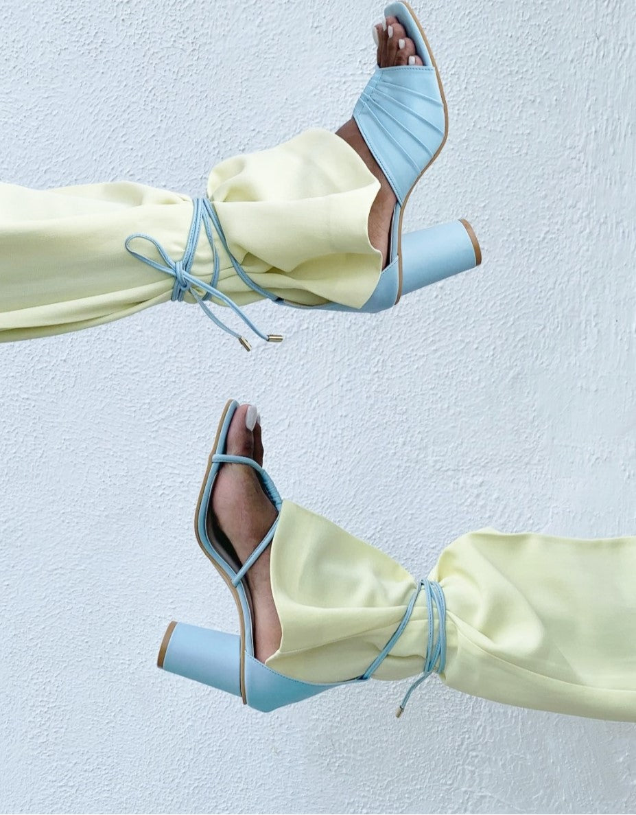 ROUND HEEL