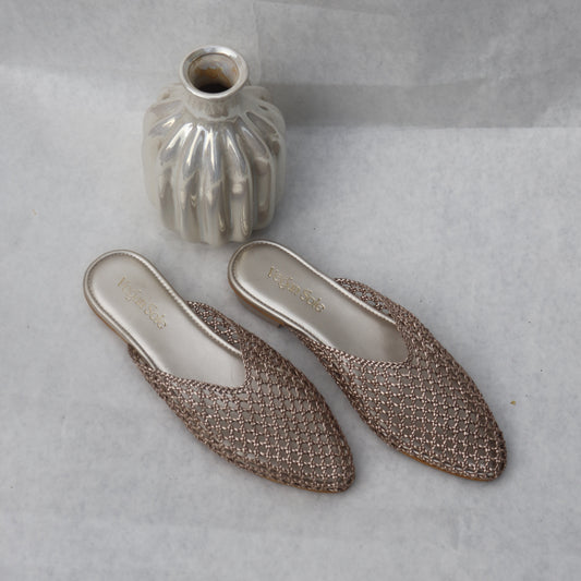 WEAVE FLATS