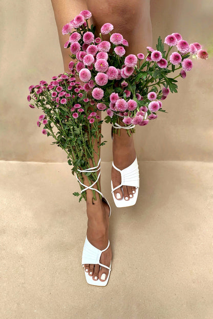 Round Tie-Up Heels